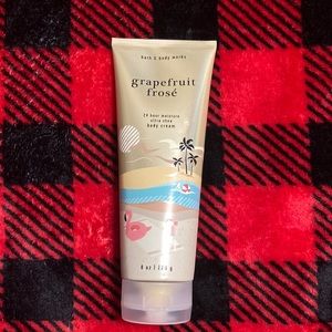 Bath and body works lotion moisturizer